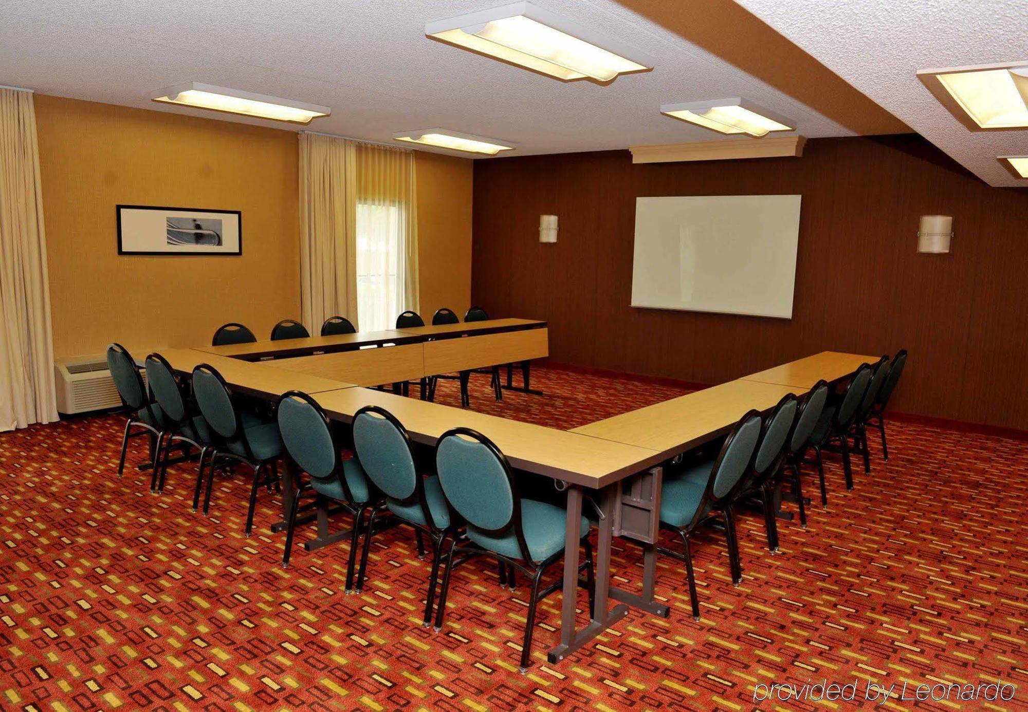 Courtyard By Marriott Dallas-Fort Worth/Bedford Exterior photo