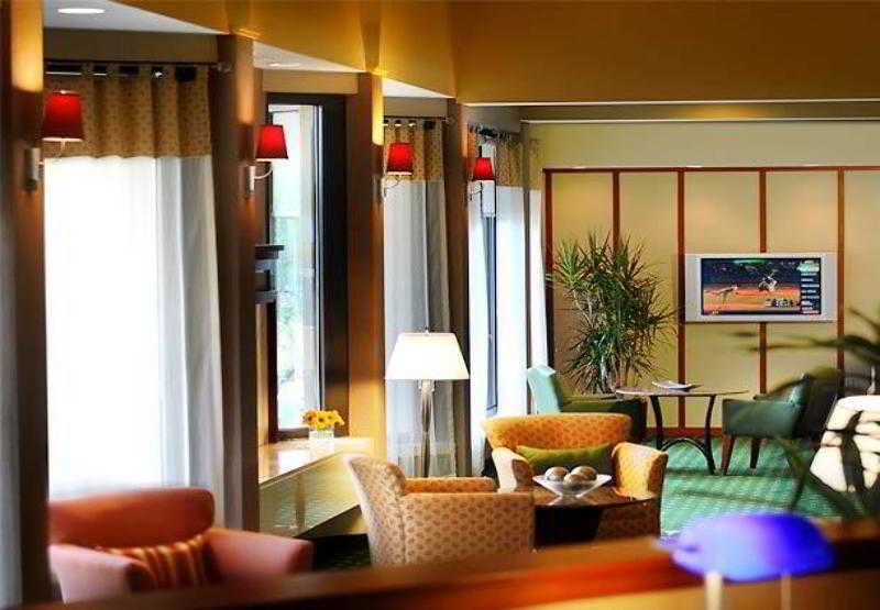 Courtyard By Marriott Dallas-Fort Worth/Bedford Exterior photo
